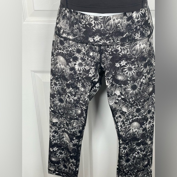 LULULEMON Wunder Under crop leggings Florabunga print - Picture 12 of 12